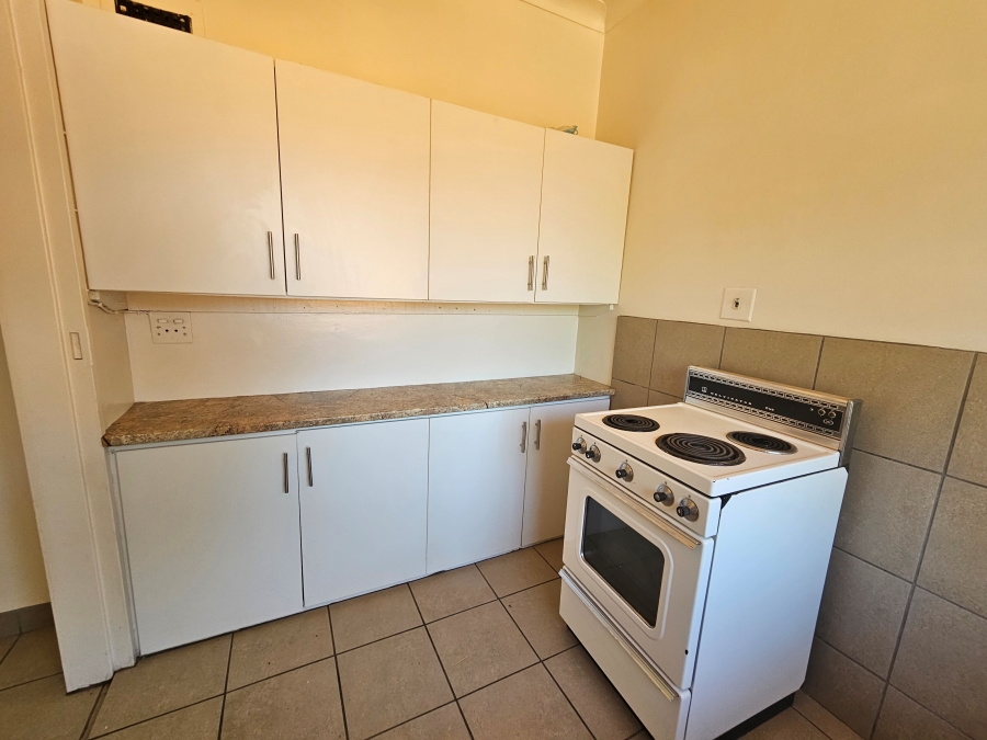 To Let 1 Bedroom Property for Rent in Adamayview North West